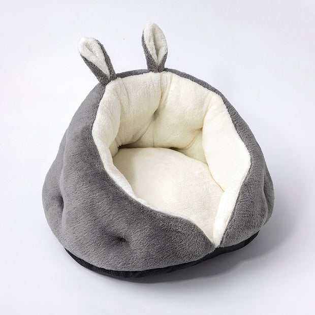 Pet bed with bunny ears